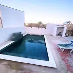فيلة Serena