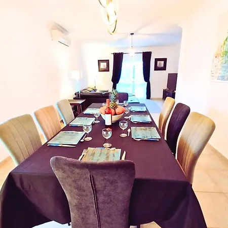 Serena Villa Olhão